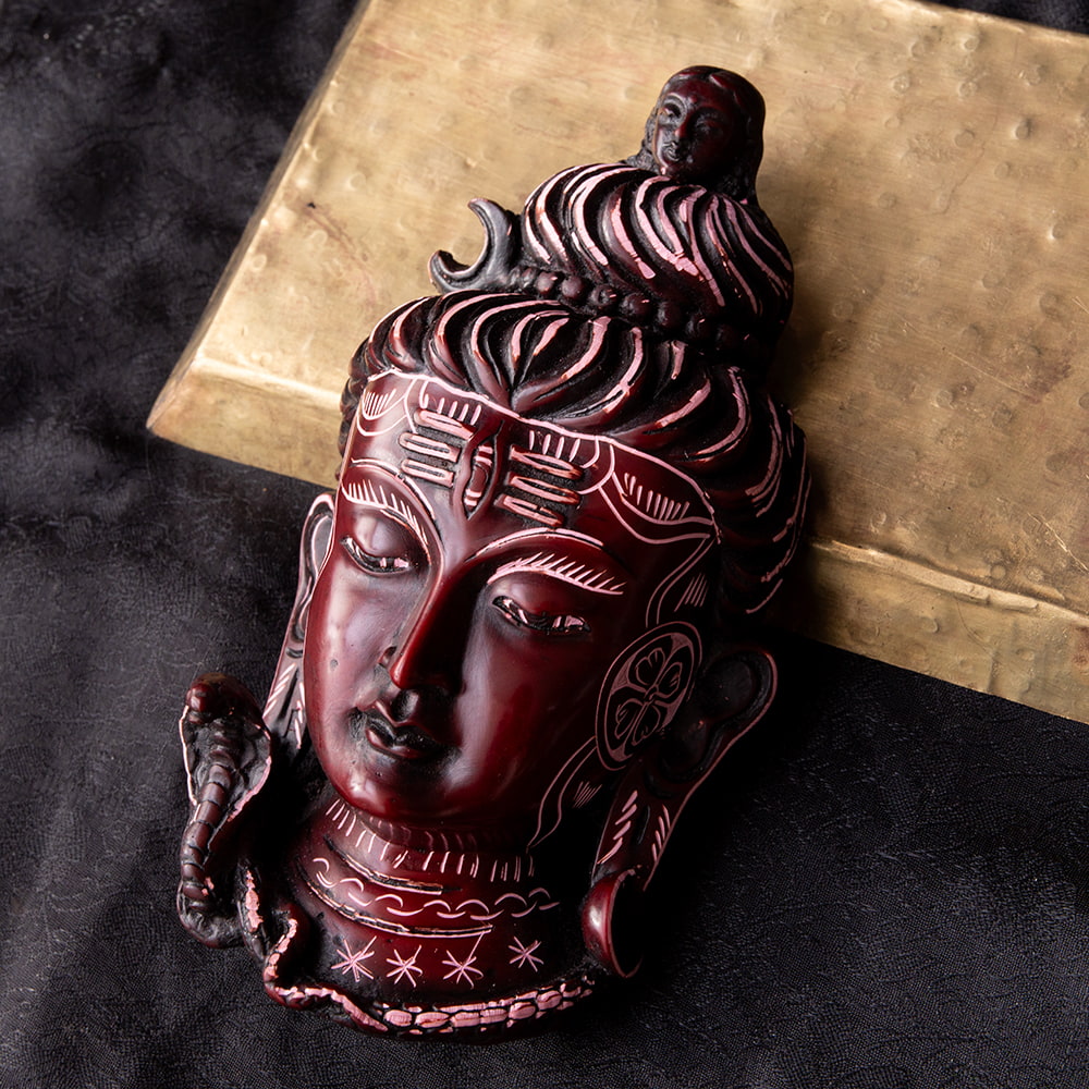 〔壁掛けタイプ〕手彫り模様のインドの神様ウォールハンギング シヴァ 約16.5cm×8.5cm / レジン ヒンドゥー教 仏教 置物 仏陀 釈迦 エ
