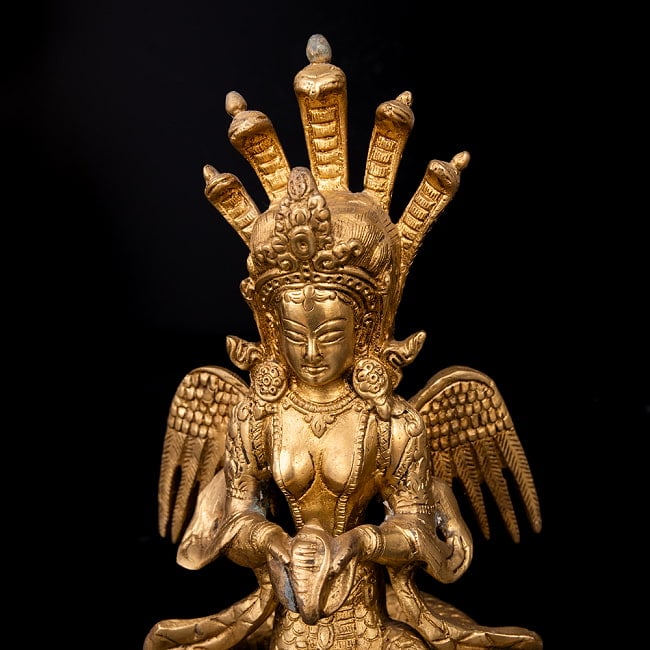 蛇の神様　富や繁栄の象徴　ナーガ像　美しいブラス製〔約22cm×約13.5cm 約9cm 約2178g〕 4 - 別の角度から