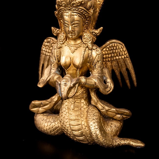 蛇の神様　富や繁栄の象徴　ナーガ像　美しいブラス製〔約22cm×約13.5cm 約9cm 約2178g〕 9 - 拡大写真です