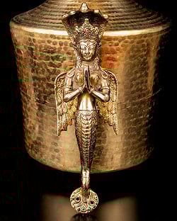 【一点物】ナーガ・カンニャ　ゴージャスなドアノブ　美しいブラス製〔約30cm×約9.2cm 約7.3cm 約1188g〕 - サブ4