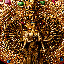 【1点物】千手千眼観音菩薩立像 銅造鍍金仕上げ ネパール製 高さ：36.5cm程度 2.1kg - サブ3