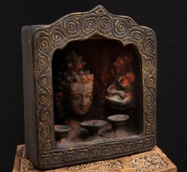 チベット密教の厨子【木製 一点物 高さ:23cm】