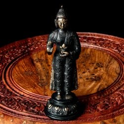 [大感謝祭セール]薬師如来 立像 重厚なブラス製 高さ19.5cm程度