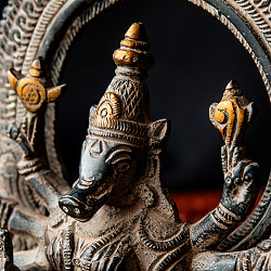 ヴァラーヒー神（亥頭妃） 半跏像 重厚なブラス製 高さ22cm程度 - サブ4