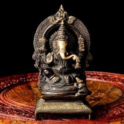 ガネーシャ 坐像 重厚なブラス製 高さ18.5cm程度