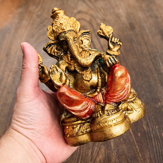 ガネーシャ像 バリ・ヒンドゥーの神様像 レジン製 16.5cm 8 - これくらいのサイズ感になります。