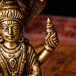 ナーガ（蛇神）に守られた ヴィシュヌ 坐像 高さ12cm - サブ4