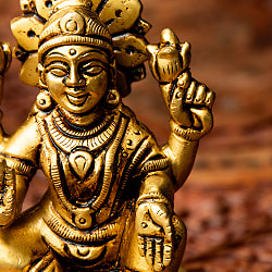 ラクシュミー坐像 高さ10cm - サブ4