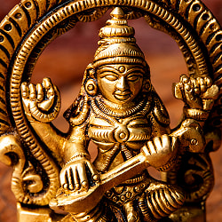 サラスヴァティ坐像 重厚なブラス製 高さ8.5cm - サブ2