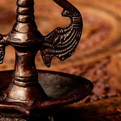 ダンシングガネーシャのオイルランプ 重厚なブラス製 高さ20cm - サブ5