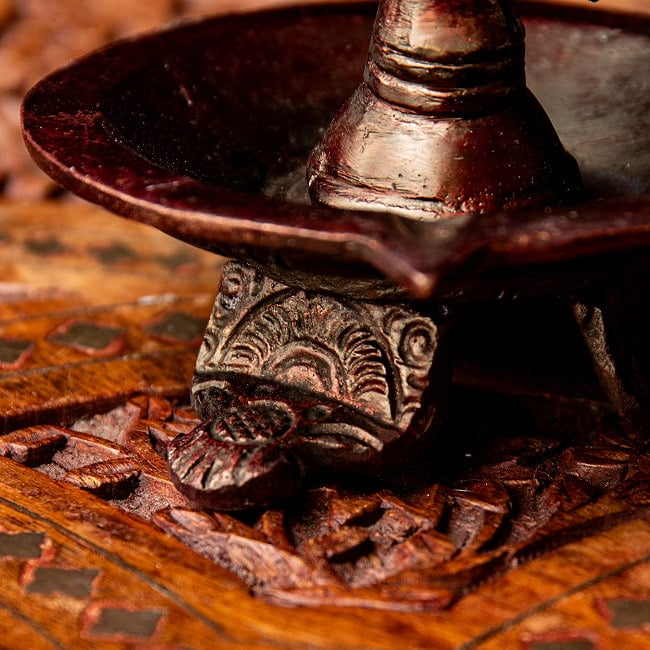 ダンシングガネーシャのオイルランプ 重厚なブラス製 高さ20cm 6 - オイルランプ部分です。