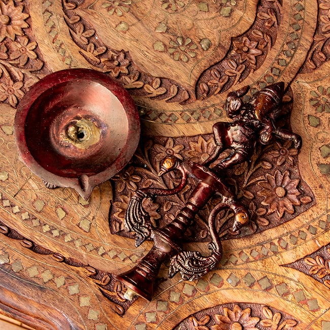 [訳あり特価]ダンシングガネーシャのオイルランプ 重厚なブラス製 高さ20cm 11 - このように台座部分と本体が外れてしまっているのでお安くなっております。