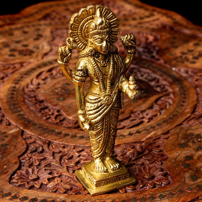 ダンワンタリ 神像 アーユルヴェーダの神様 高さ14.5cm 5 - 立体的な造形です。