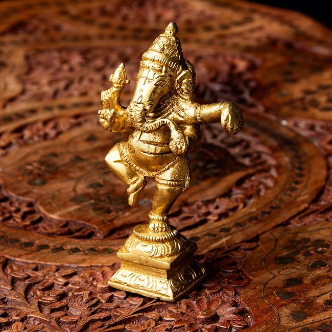 ブラス製 ダンシングガネーシャ 11cm 5 - 躍動感がありますね。
