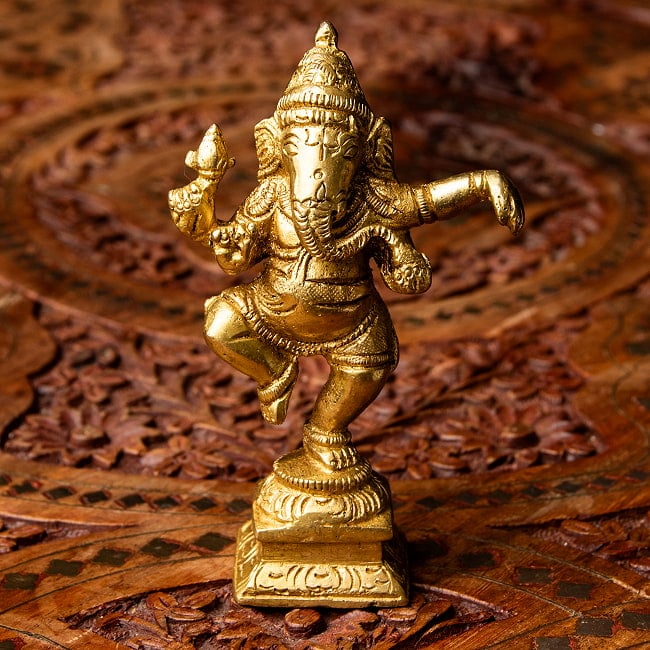 ブラス製 ダンシングガネーシャ 11cmの写真ガネーシュ,神様像,ブラス像,ヒンドゥー教,幸運,金運