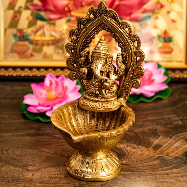 ガネーシャのオイルランプ 重厚なブラス製 高さ20.5cm 10 - 祭壇周りを華やかに