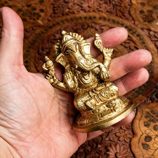 ブラス製 ガネーシャ 7.5cm 8 - これくらいのサイズ感になります。