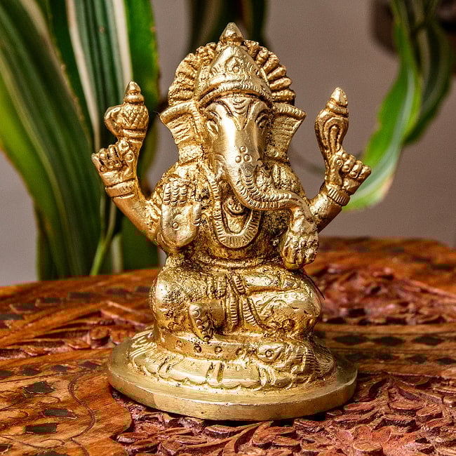 ブラス製 ガネーシャ 7.5cmの写真ガネーシュ,神様像,ブラス像,ヒンドゥー教,幸運,金運