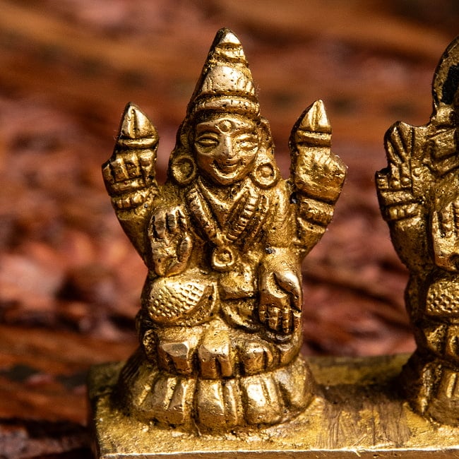 ブラス製 ガネーシャ・ラクシュミ・サラスヴァティ 5.5cm 3 - ラクシュミ