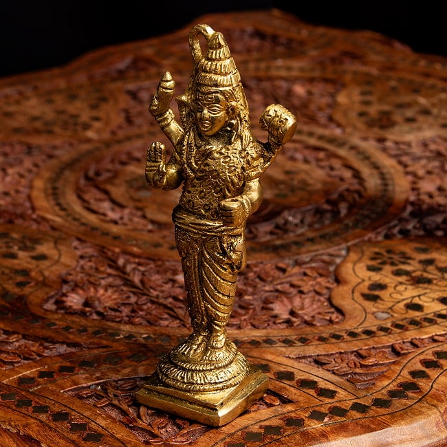 シヴァ 立像 14.5cm 6 - 立体的な造形です。