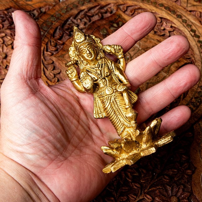 ヴィシュヌ 立像 高さ：11cm程度 8 - これくらいのサイズ感です。