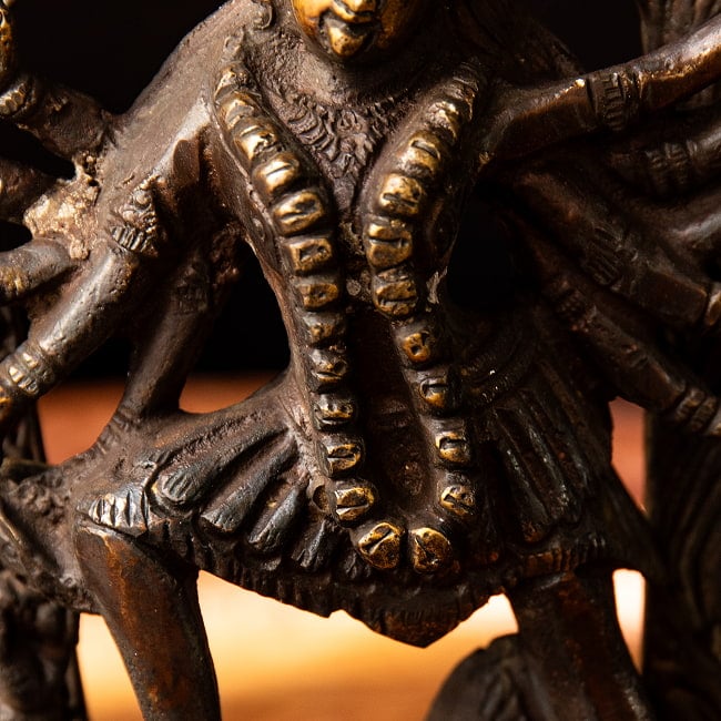 ブラス製 カーリー立像 - 17cm 7 - 腹部の様子を見てみました。