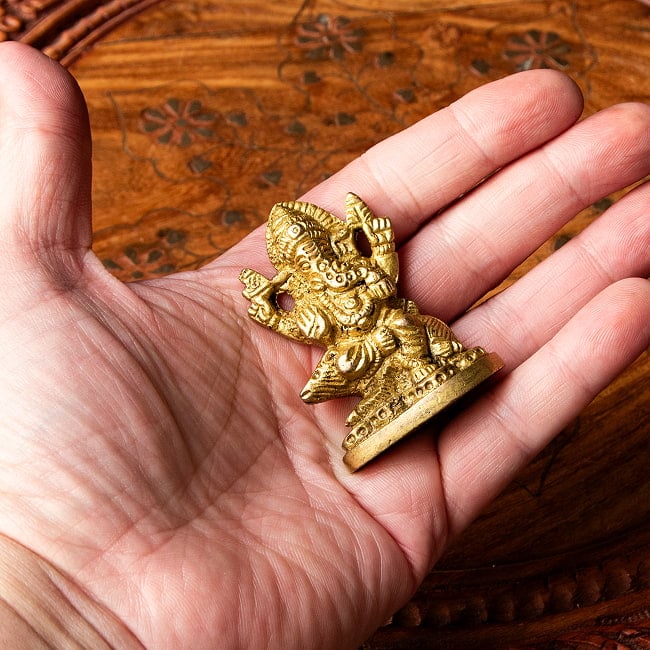 ガネーシャ 5.5cm 10 - これくらいのサイズ感です。