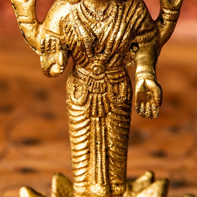 ラクシュミ 立像 10.5cm 5 - すらりとしたお腹周り