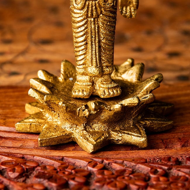 ラクシュミ 立像 10.5cm 6 - 台座部分です。