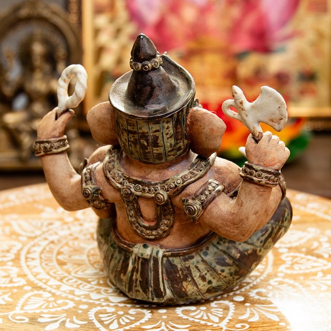 【1点物】ガネーシャ 素焼きに彩色 15.5cm 9 - 背面の様子です。