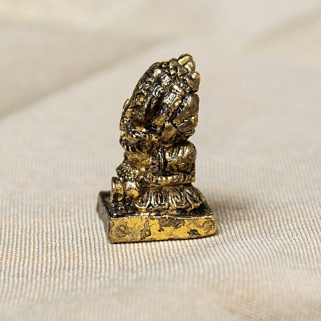 ガネーシャ五面　パンチャムキガネーシャ　坐像　Pancha mukhi Ganesh　ミニ神像 5 - 向かって右側面からの様子