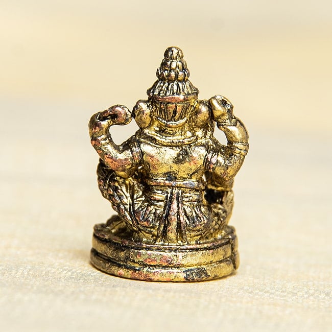 ガネーシャ　坐像　ゆったり座るガネーシャ　Ganesha　ミニ神像 4 - 像背面の様子