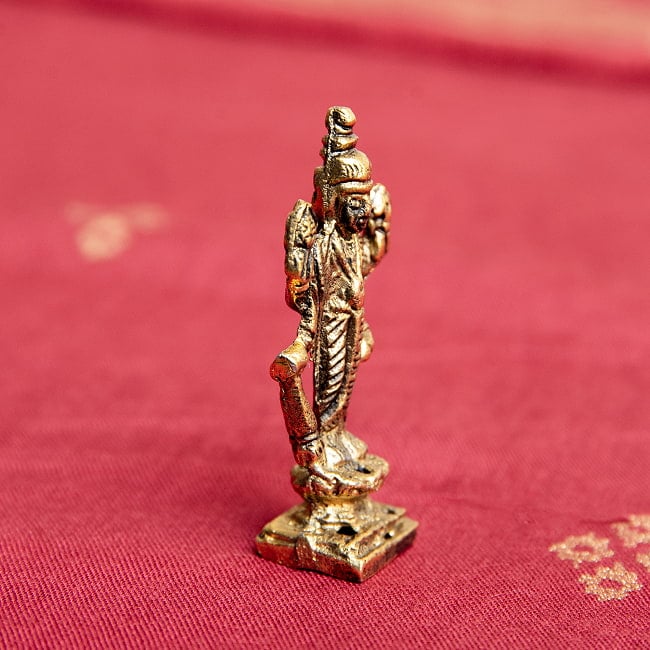 ヴィシュヌ　立像　Vishnu　ミニ神像 5 - 向かって右側面からの様子