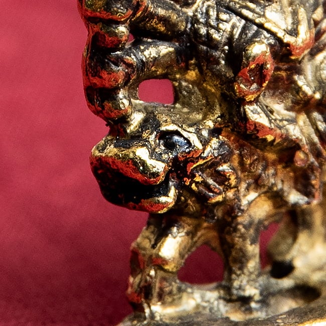 ドゥルガー　坐像　Durga　ミニ神像 7 - 乗り物の獅子/トラの上に座っています