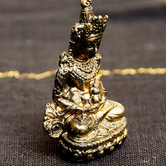 アミターユス　長寿仏　無量寿仏　仏像　Amitayus　ミニ神像 6 - 斜め上からの様子。手に持っているのは長寿の薬の入っている壺と言われます