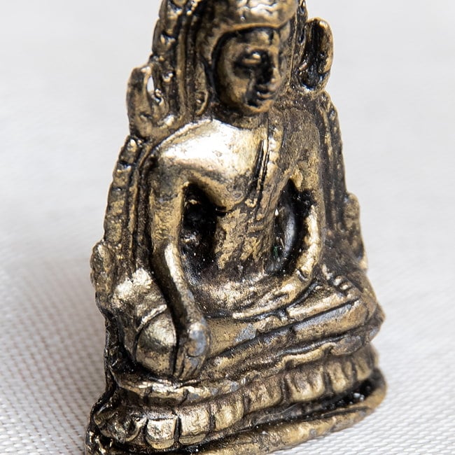 釈迦如来 シャカムニ　ブッダ　上座部仏教スタイル　坐像　仏像　Shakyamuni Buddha　ミニ神像 6 - 手の甲を見せて地に触れるしぐさ（触地印）を示します