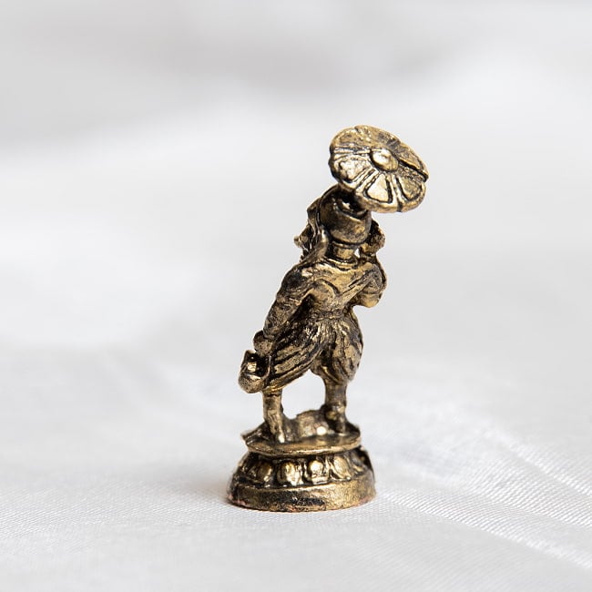 傘をさす　ガネーシャ　立像　Ganesha　ミニ神像 4 - 像背面の様子