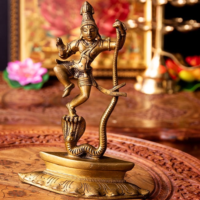 ダンシング・クリシュナ 蛇王の上で踊るクリシュナ像 Dancing Krishna ブラス製 高さ:約21cmの写真
