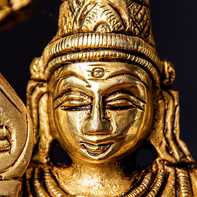 ムルガン カルティケーヤ スカンダ 軍神 Murugan / Kartik ブラス製 高さ:約18cm 2 - 顔の拡大写真です