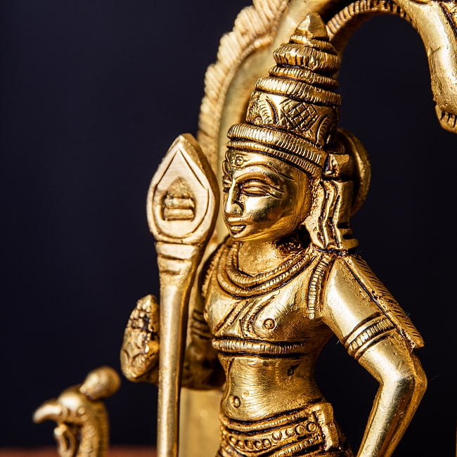 ムルガン カルティケーヤ スカンダ 軍神 Murugan / Kartik ブラス製 高さ:約18cm 6 - 勇ましいお顔です。