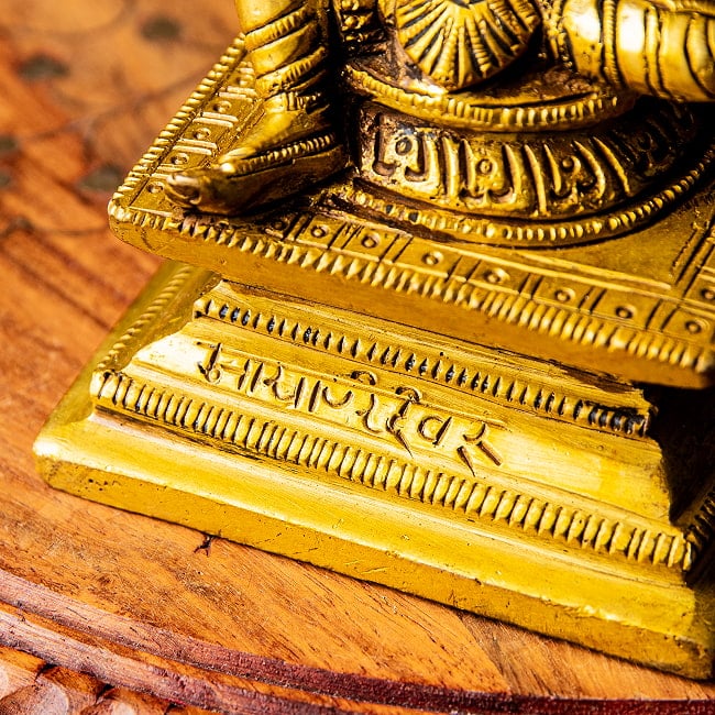 マリアンマン 疫病からの守護と農耕を司る 女神 マリアーイ シータラ Mariamman 高さ:約14.5cm 10 - 台座銘があります。神名でしょうか