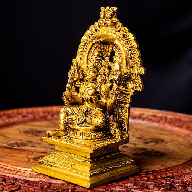 マリアンマン 疫病からの守護と農耕を司る 女神 マリアーイ シータラ Mariamman 高さ:約14.5cm 3 - ずっしりとした像です
