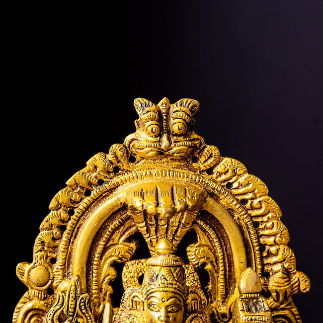 マリアンマン 疫病からの守護と農耕を司る 女神 マリアーイ シータラ Mariamman 高さ:約14.5cm 9 - 光背上部にはマカラもいます