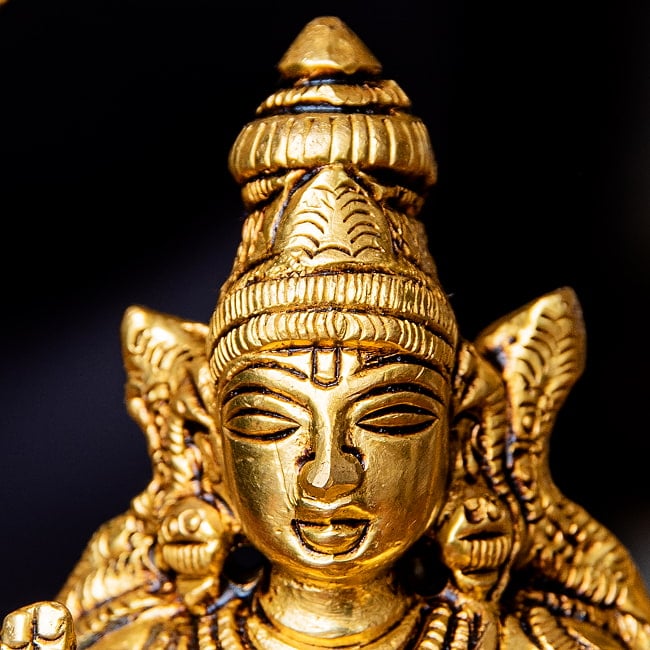 アイヤッパン　/アイヤナール　南インドで信仰される純潔の神　Ayyappan　高さ：約14.5cm 2 - 顔の拡大写真です
