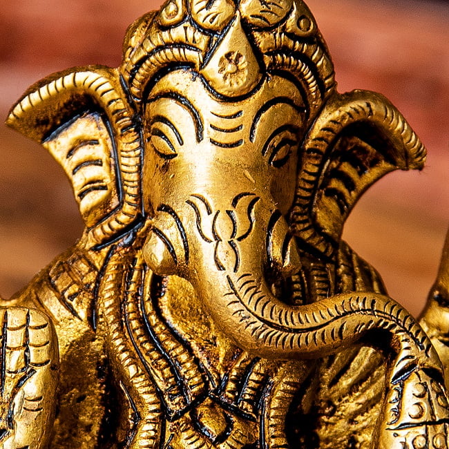 ガネーシャ　座りガネーシャ像　Ganesha　なめらかな美しい仕上げ　高さ：約8cm 5 - 顔の拡大写真です
