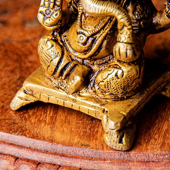 ガネーシャ シンプル台座 小さめ 坐像 Ganesha ブラス製 高さ:約6cm 8 - 台座の様子です
