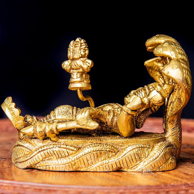 世界創造のヴィシュヌとブラフマー アナンタ竜 ハリ シヴァリンガ Shesha Naga Vishnu ブラス製 高さ:約8cm 15 - 反対側の真横から見てみました