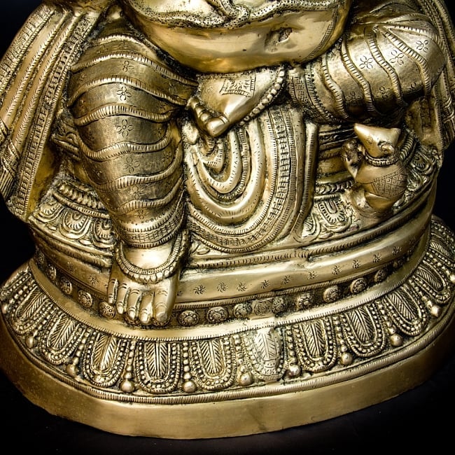 金運と幸運の神様 ガネーシャ像 [特大サイズ・約85cm] 4 - 台座の部分です