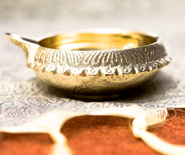 ディア・オイルランプ&灰皿【外径6.9cm】 2 - 真横から撮ってみました。