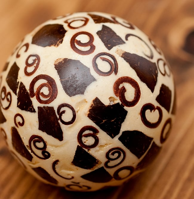 シナモン香り玉 【ベージュ四角】 2 - アップにしてみました。シナモンの断面が模様になっています。